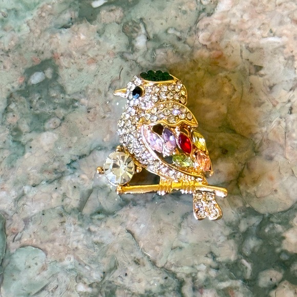 Iced Out Shiny Rhinestone Bird - Picture 1 of 3